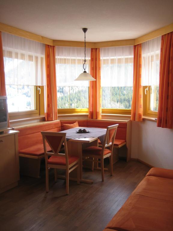 Apart Alcazar Ischgl Habitación foto